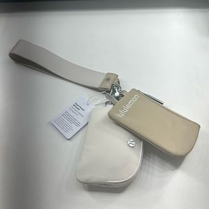 NWT Lululemon Dual Pouch Wristlet in tan/cream